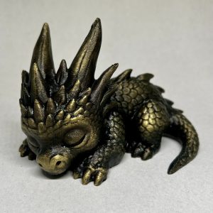 Figurine Bébé Dragon Endormi – Effet Bronze ou Bois